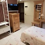 Alda A Boira فندق 2*