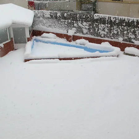 Отель Alda A Boira Хака