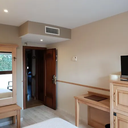 Alda A Boira Отель